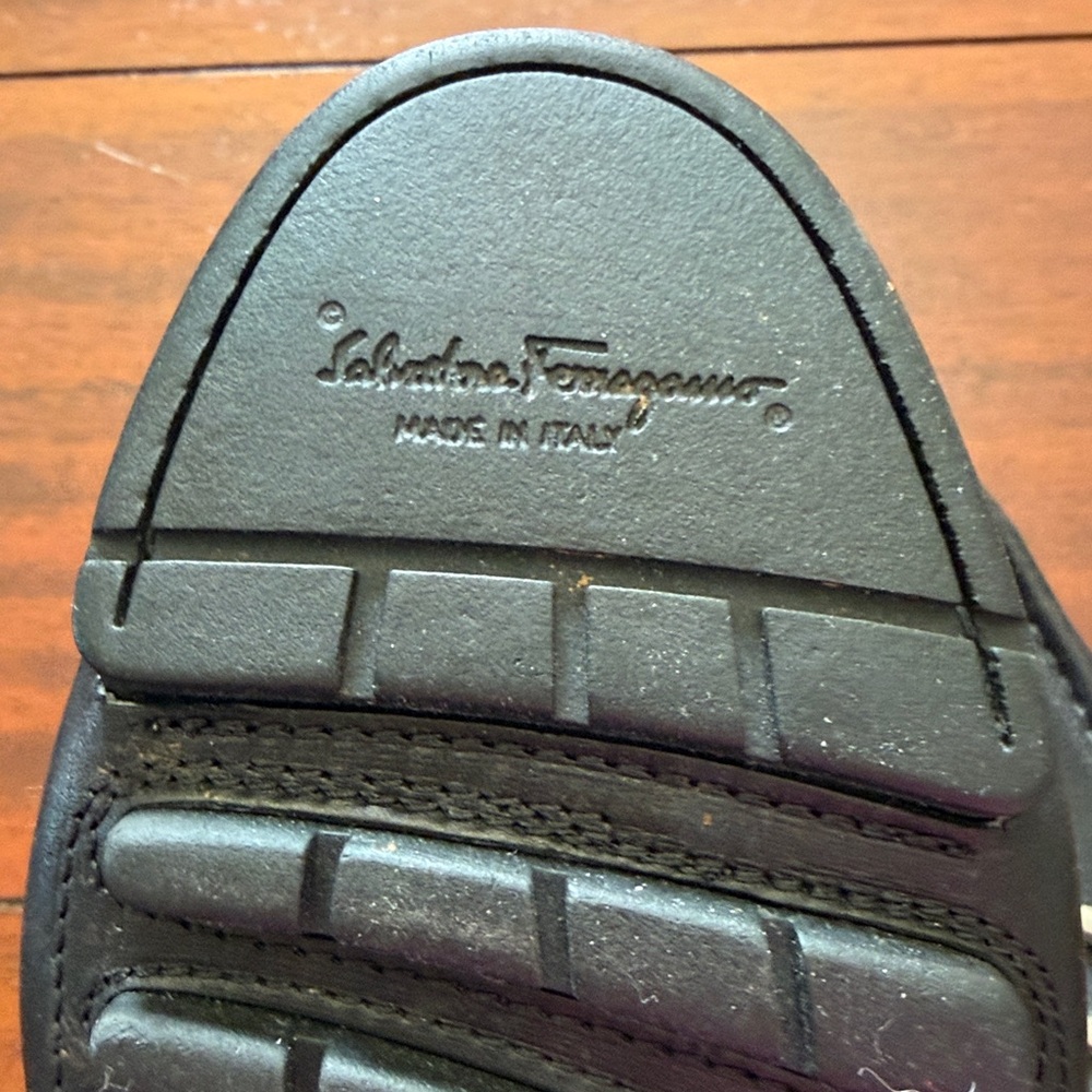 Salvatore Ferragamo Black Leather Loafers Size 8 B In Excellent near new - Picture 6 of 7